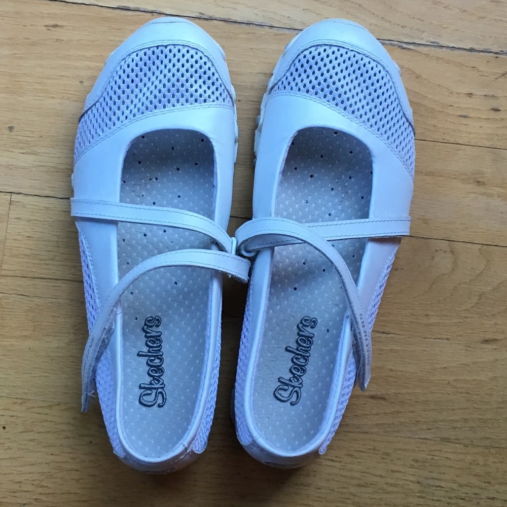 Skechers shoes size 6